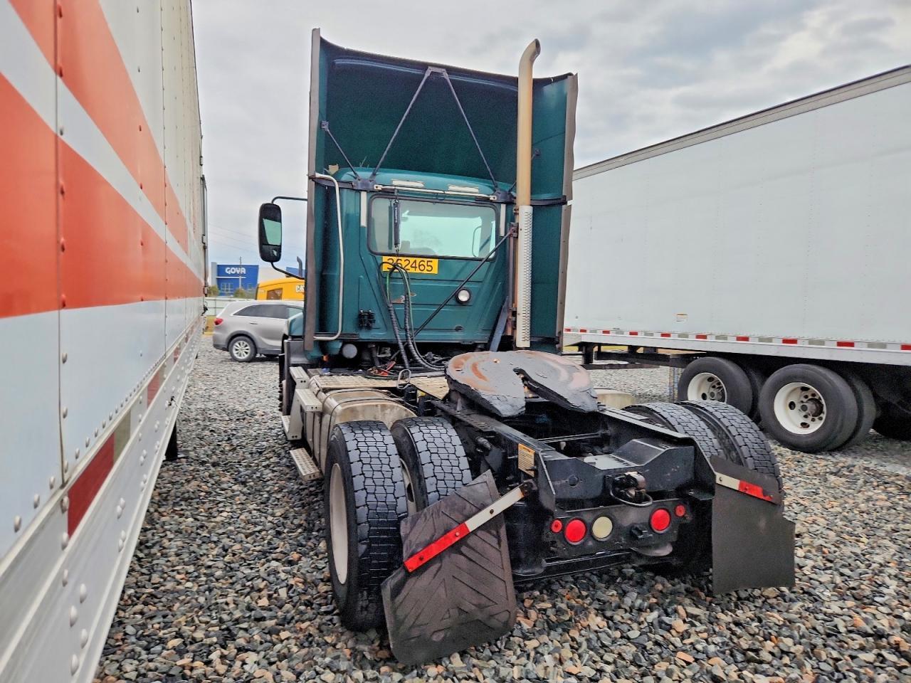 2017 Mack CX612 Semi Truck