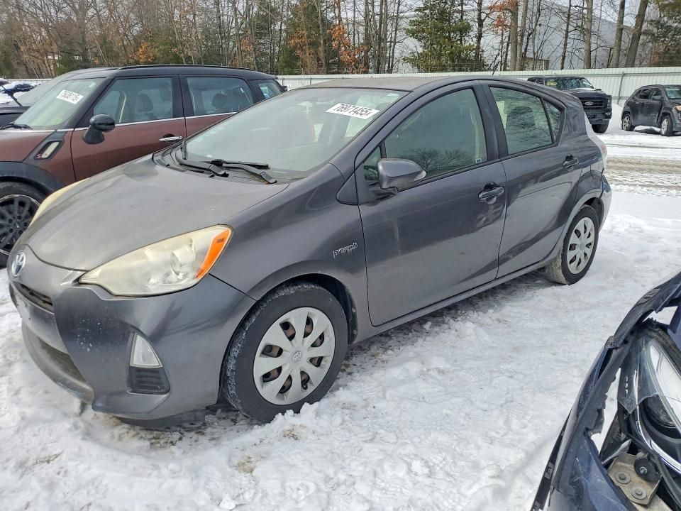 2013 Toyota Prius c Three