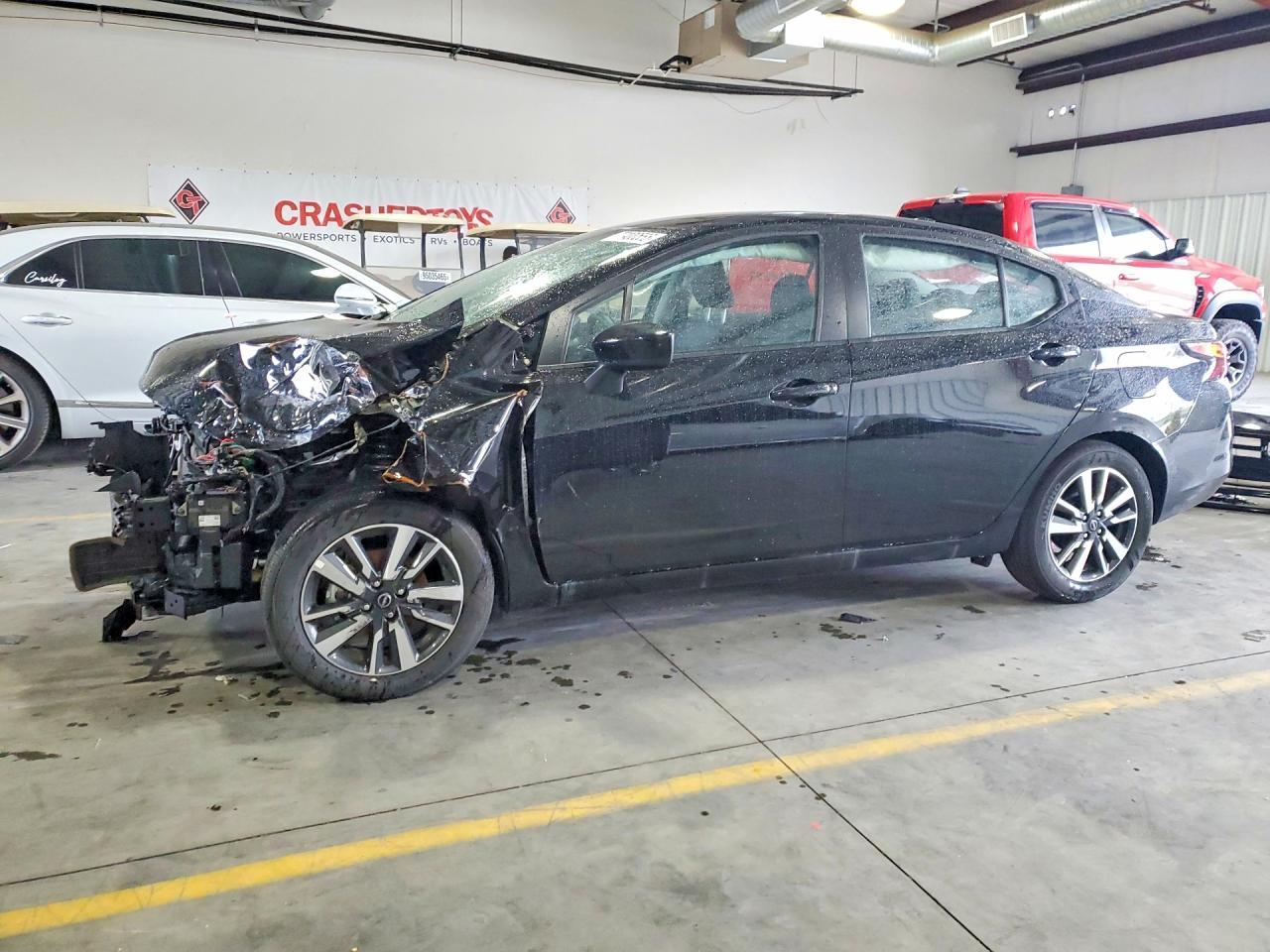 2025 Nissan Versa sv