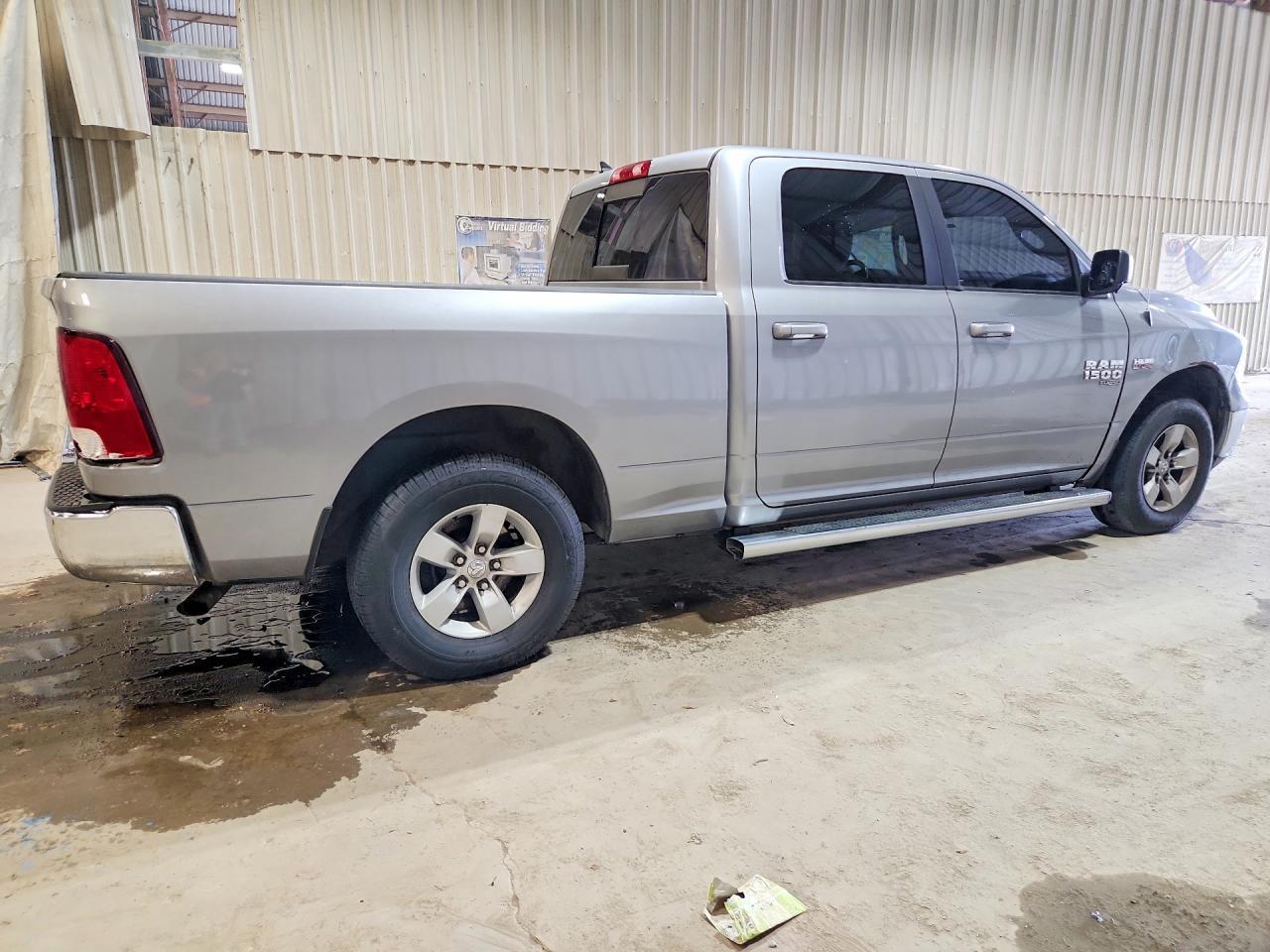 2020 Dodge RAM 1500 Classic SLT