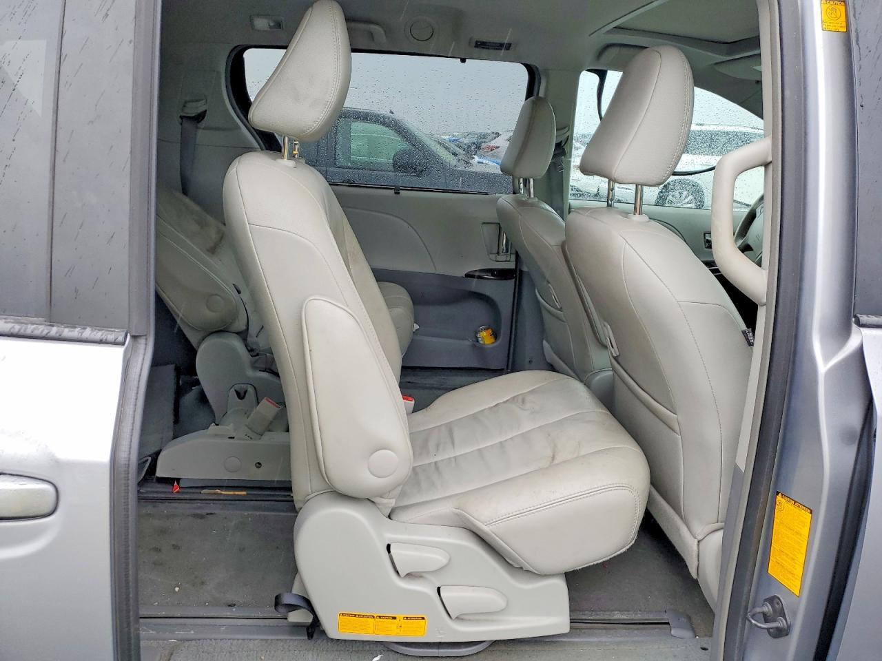2012 Toyota Sienna xle