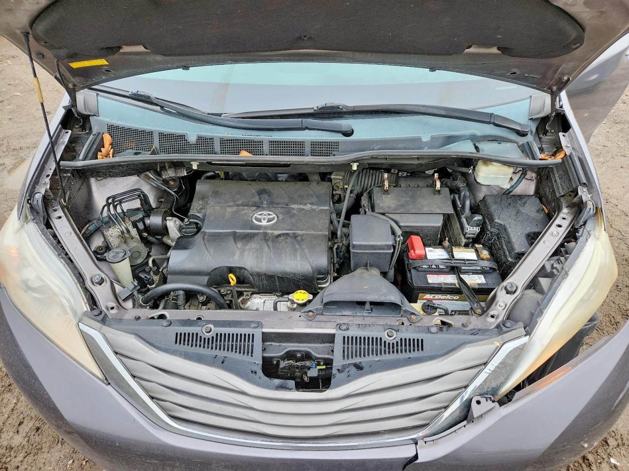 2011 Toyota Sienna xle