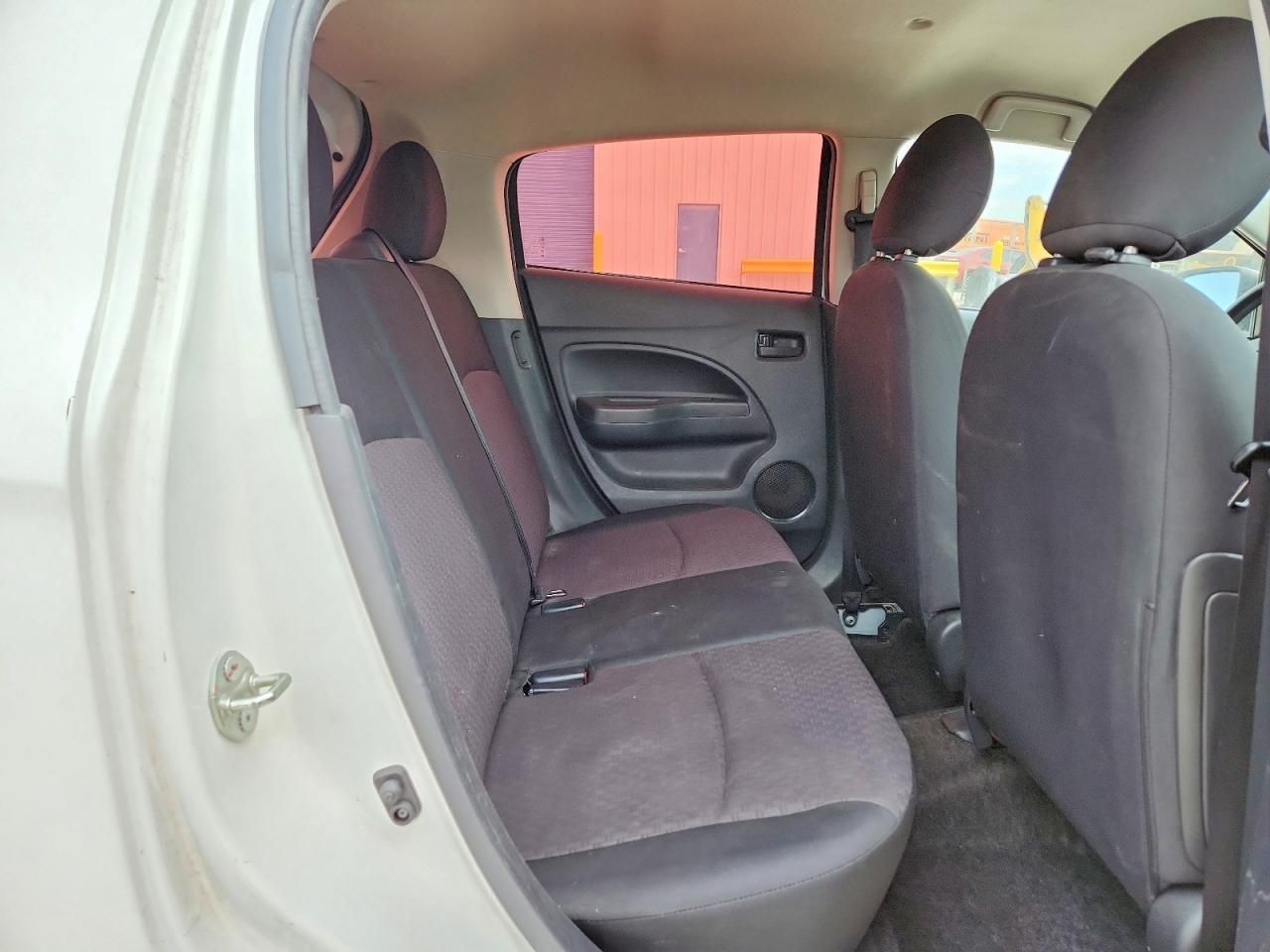 2018 Mitsubishi Mirage es