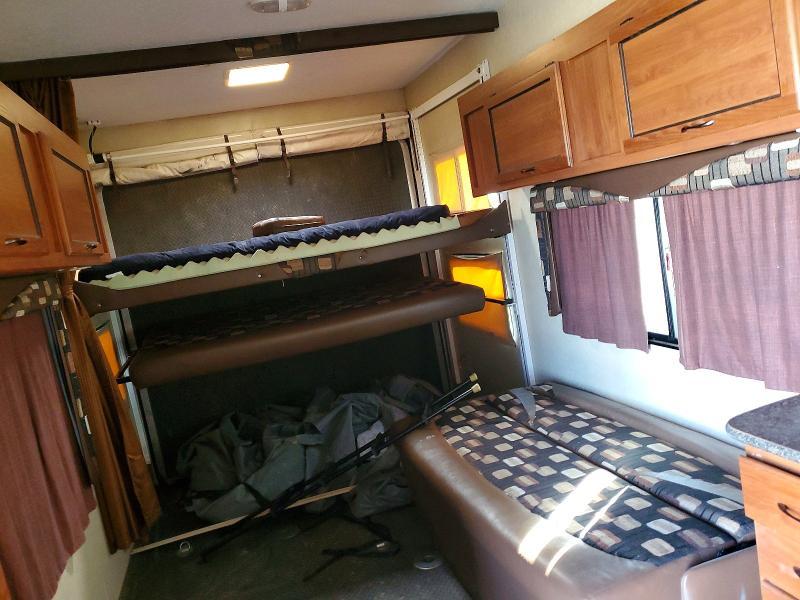 2013 Pacific Power Coachworks