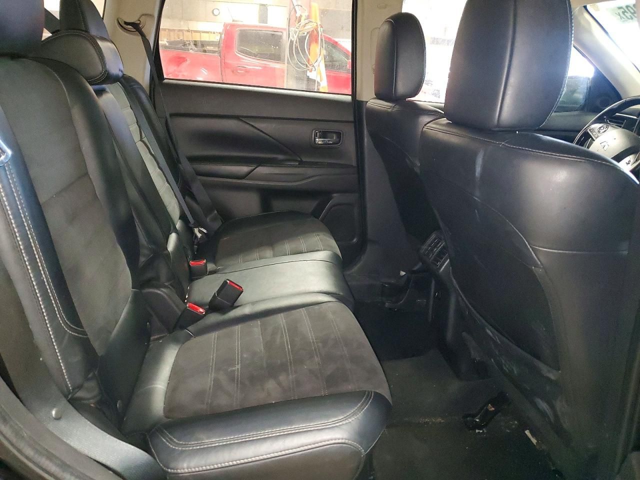 2019 Mitsubishi Outlander se