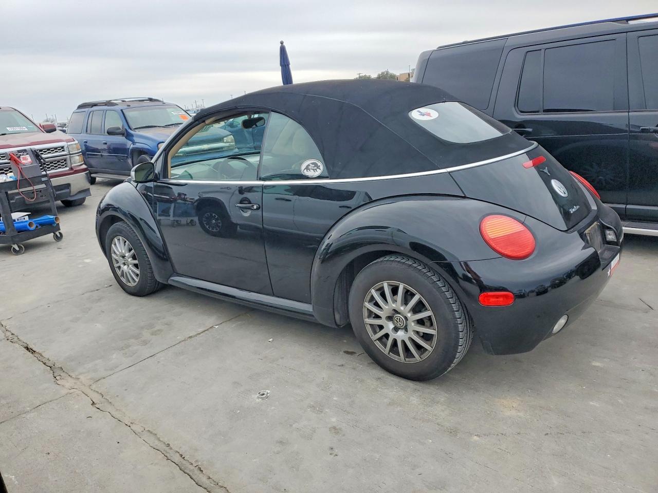 2004 Volkswagen New Beetle gls