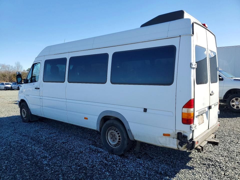 2004 Dogd Sprinter WAG