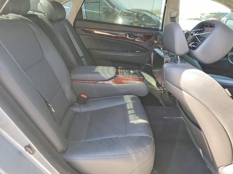 2016 Hyundai Equus Signature