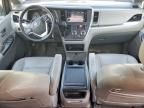 2017 Toyota Sienna le