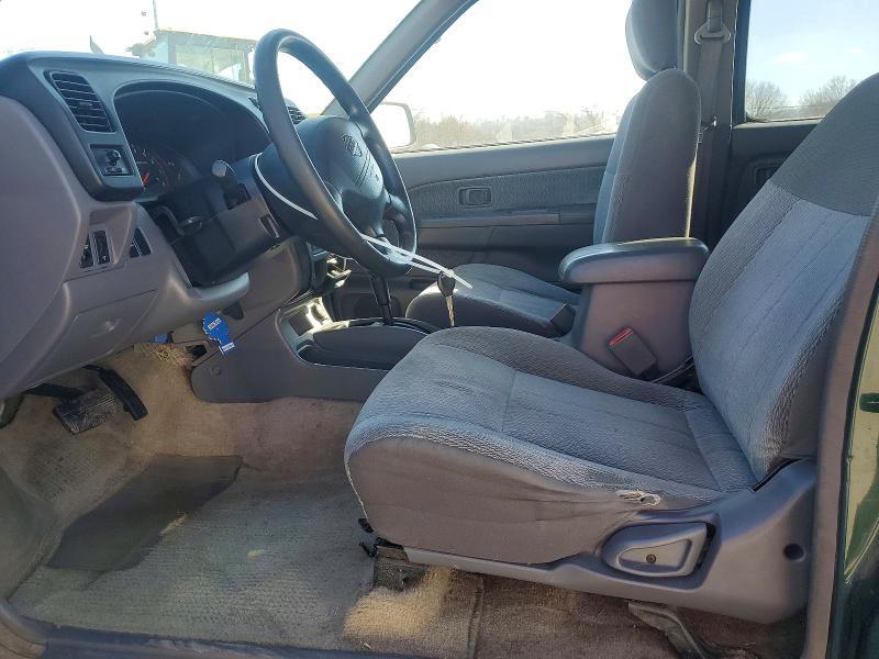 2000 Nissan Frontier Crew cab xe