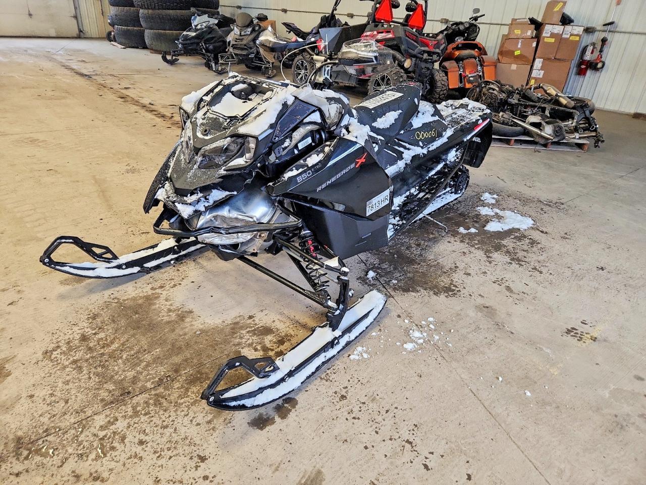2023 Skidoo Snowmobile