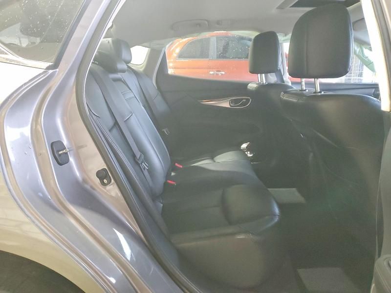 2012 Infiniti M37 x
