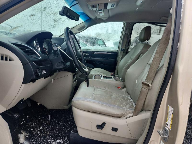 2013 Chrysler Town & Country Touring