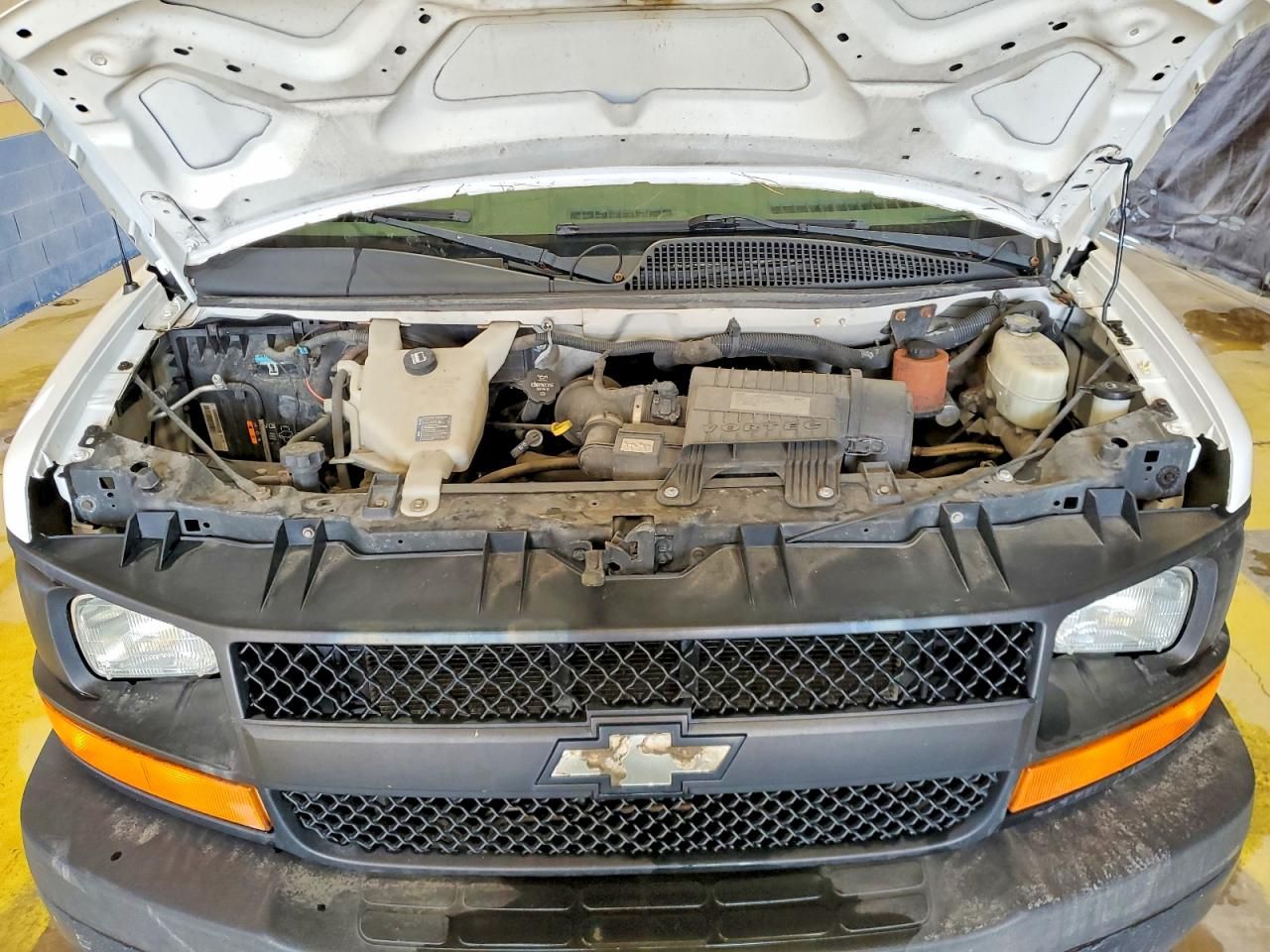 2016 Chevrolet Express 2500 Cargo Utility / Service Van