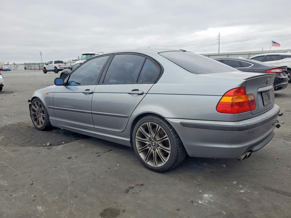2005 BMW 330 i