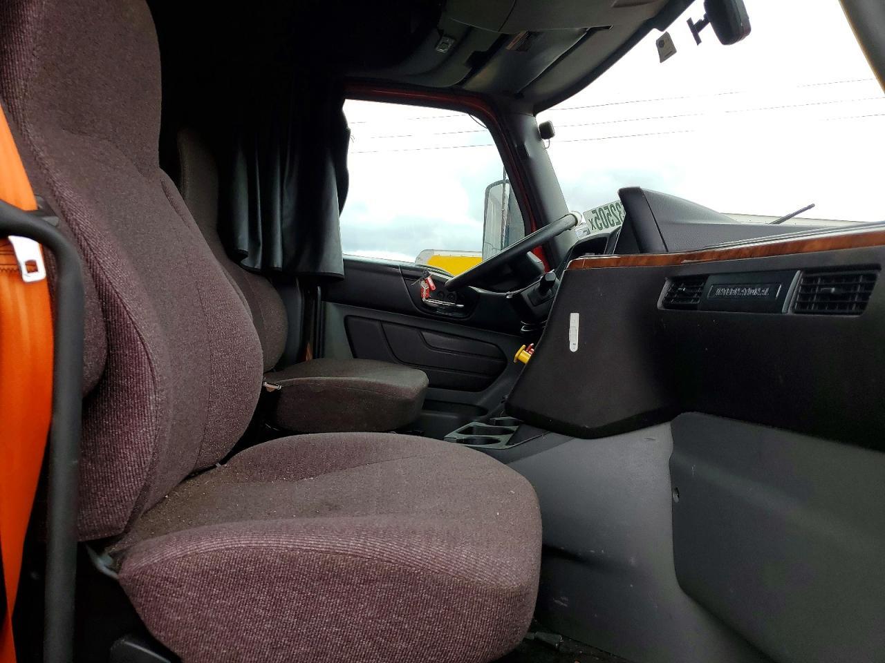 2020 International LT625 Semi Truck