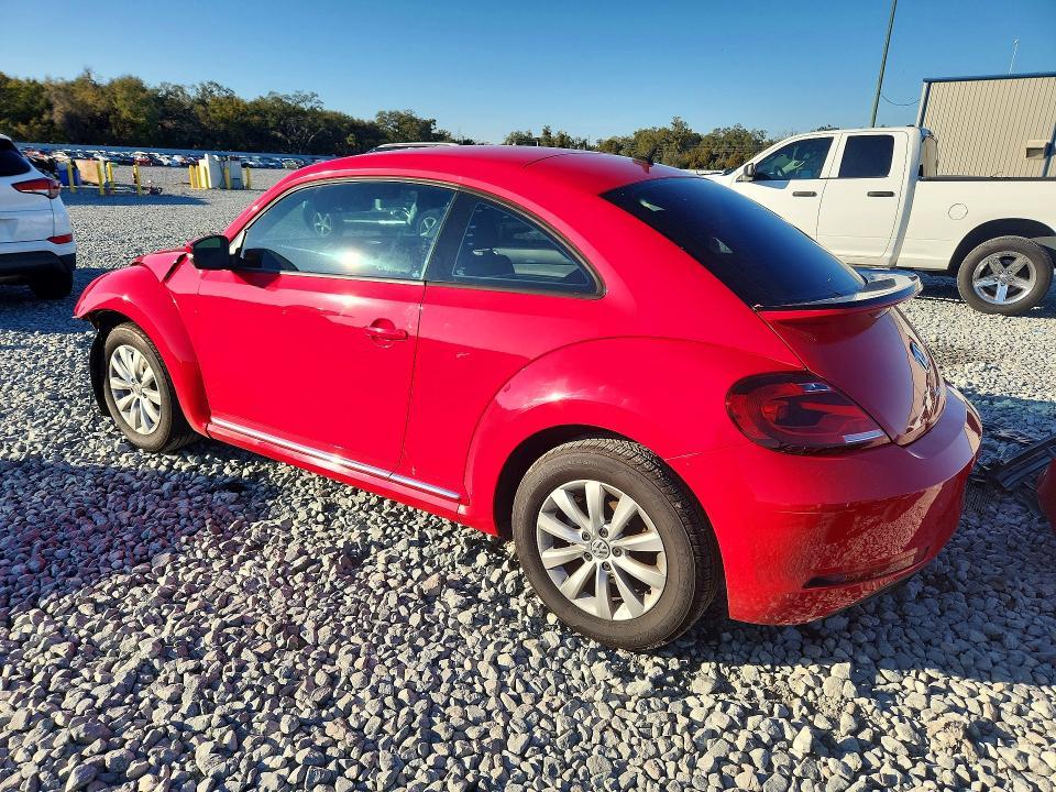2019 Volkswagen Beetle s