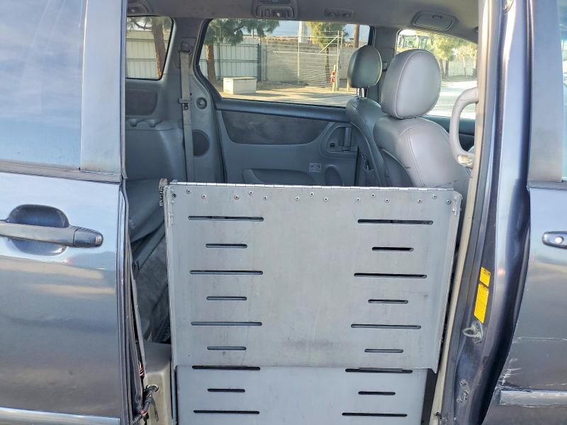 2006 Toyota Sienna ce