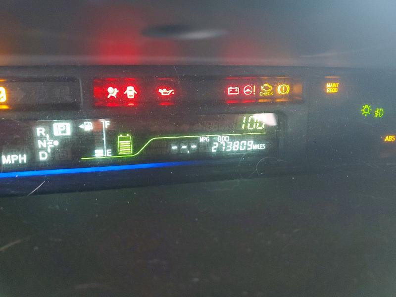 2013 Toyota Prius v Five