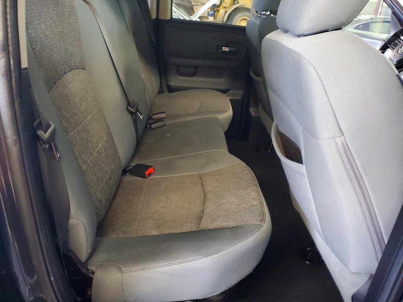 2016 Dodge Ram 1500 slt