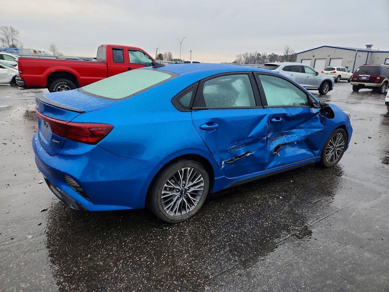 2023 KIA Forte Gt-line