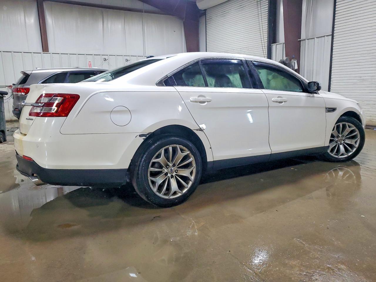 2014 Ford Taurus Limited
