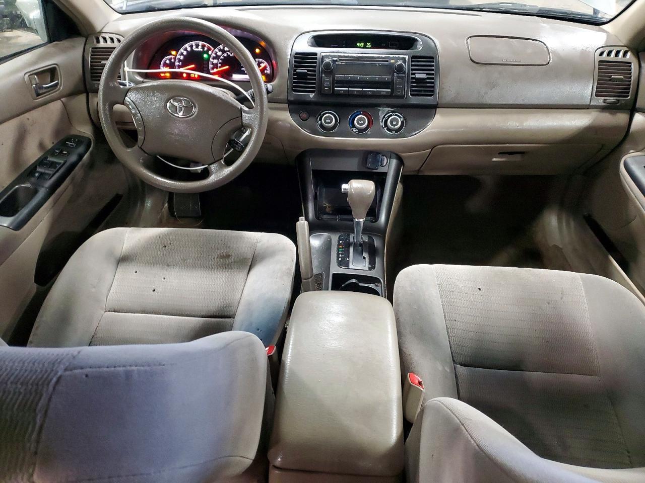 2005 Toyota Camry le