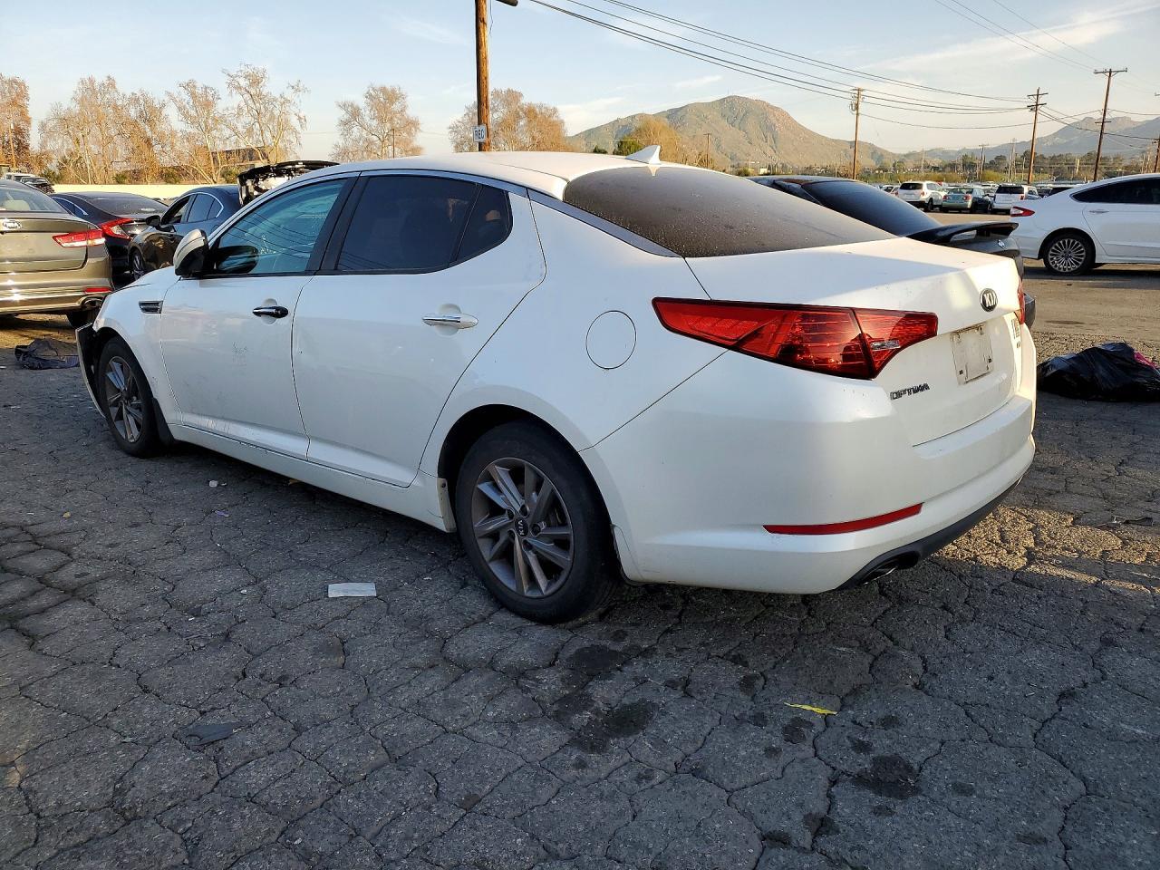 2013 KIA Optima lx