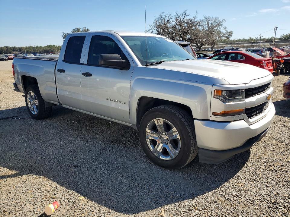 2017 Chev Silverado 1500 Custo