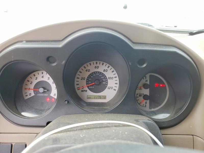 2004 Nissan Frontier Standard