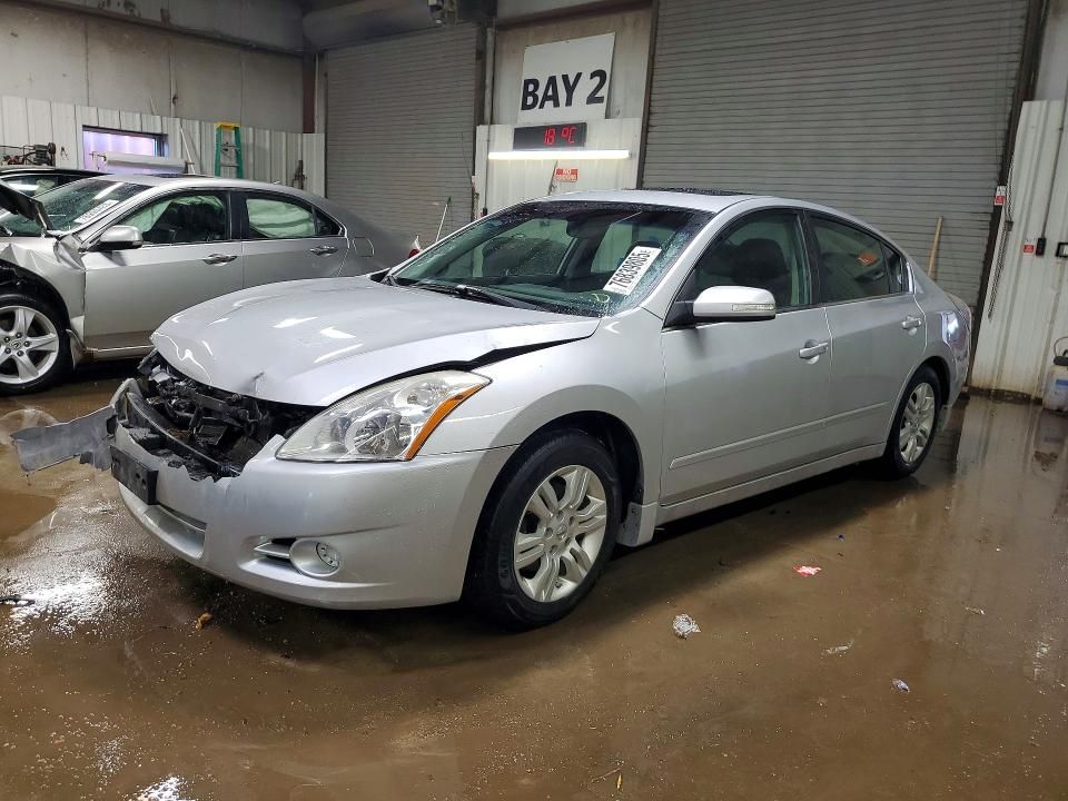 2012 Nissan Altima Base
