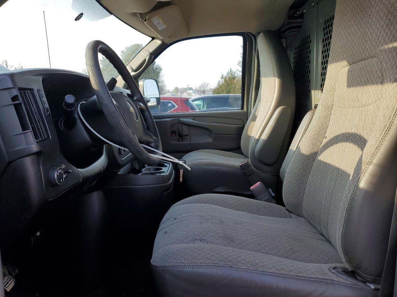 2014 Chevrolet Express 2500 Cargo Utility / Service van
