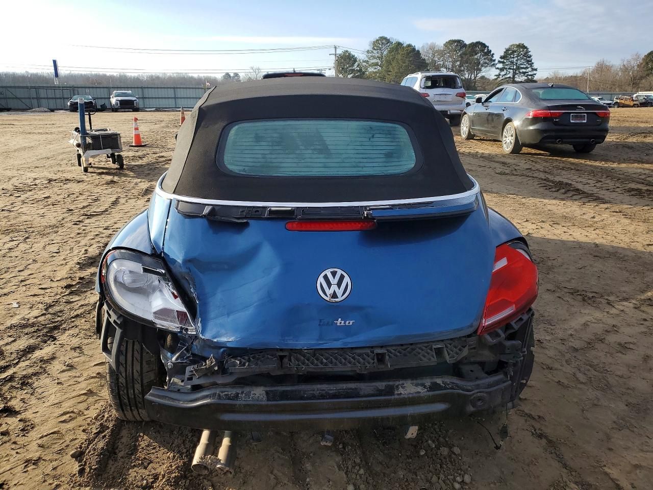 2018 Volkswagen Beetle s