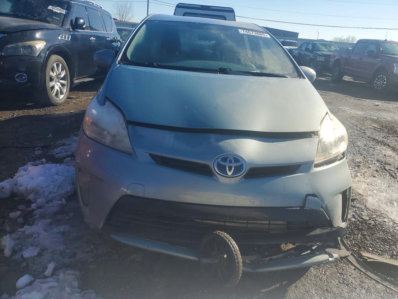 2014 Toyota Prius two