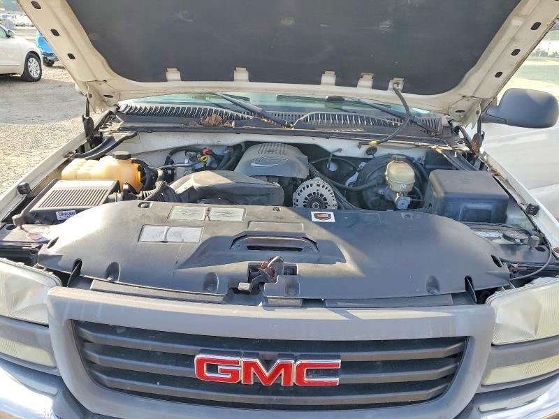 2005 GMC New Sierra C1500