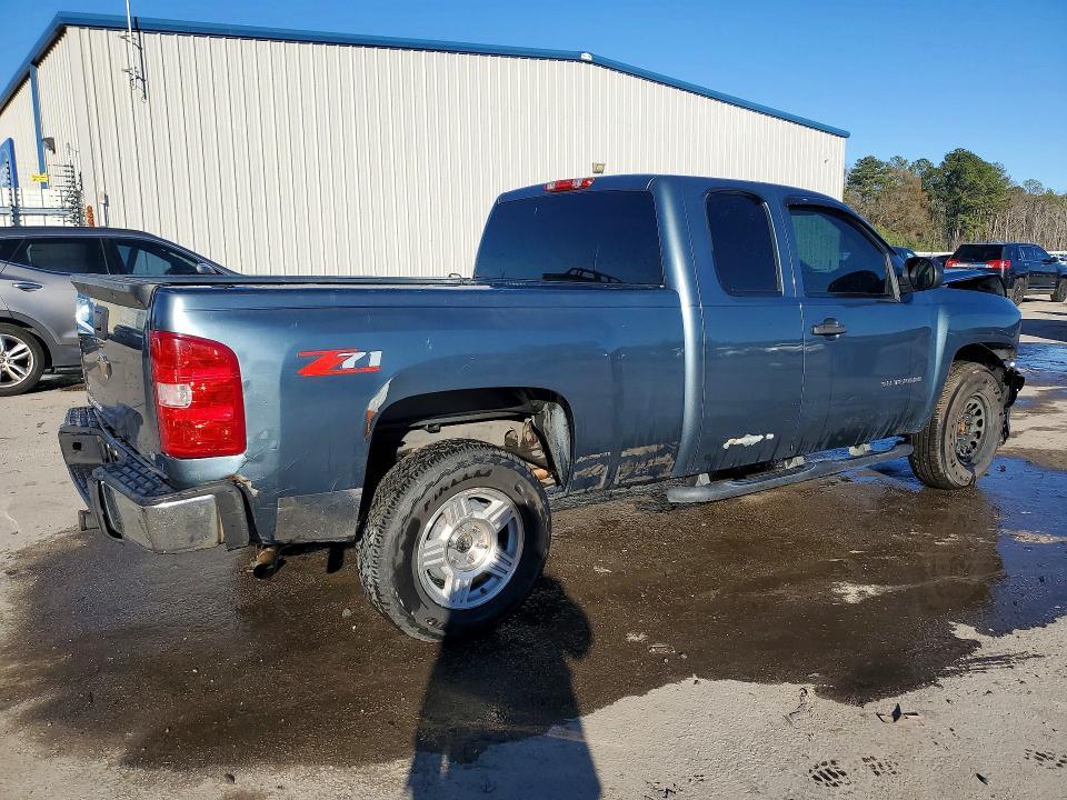 2011 Chevrolet Silverado C1500 lt