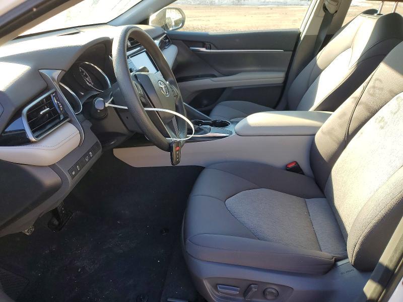 2020 Toyota Camry le