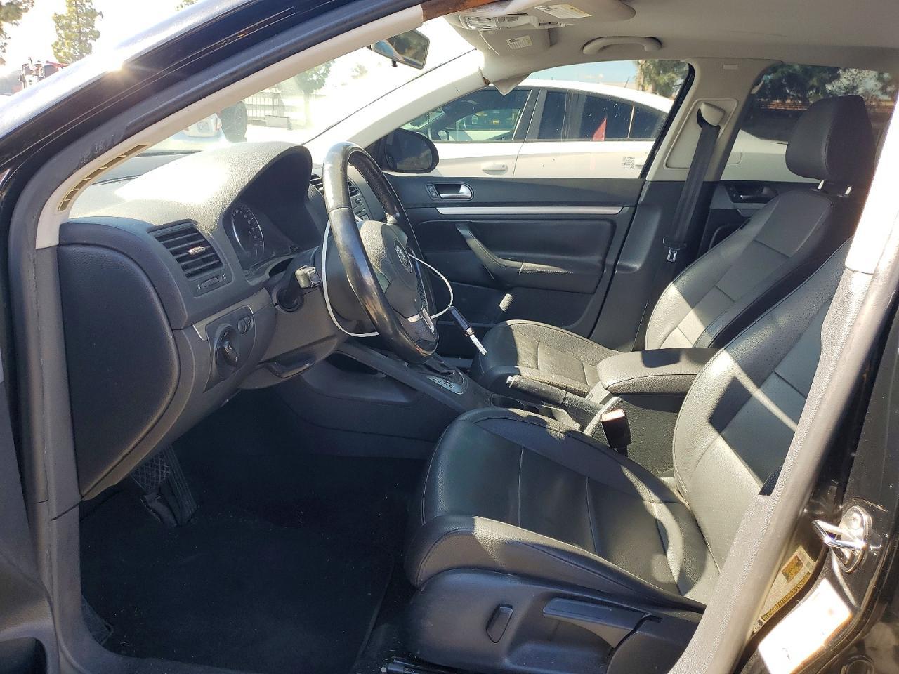 2010 Volkswagen Jetta Limited