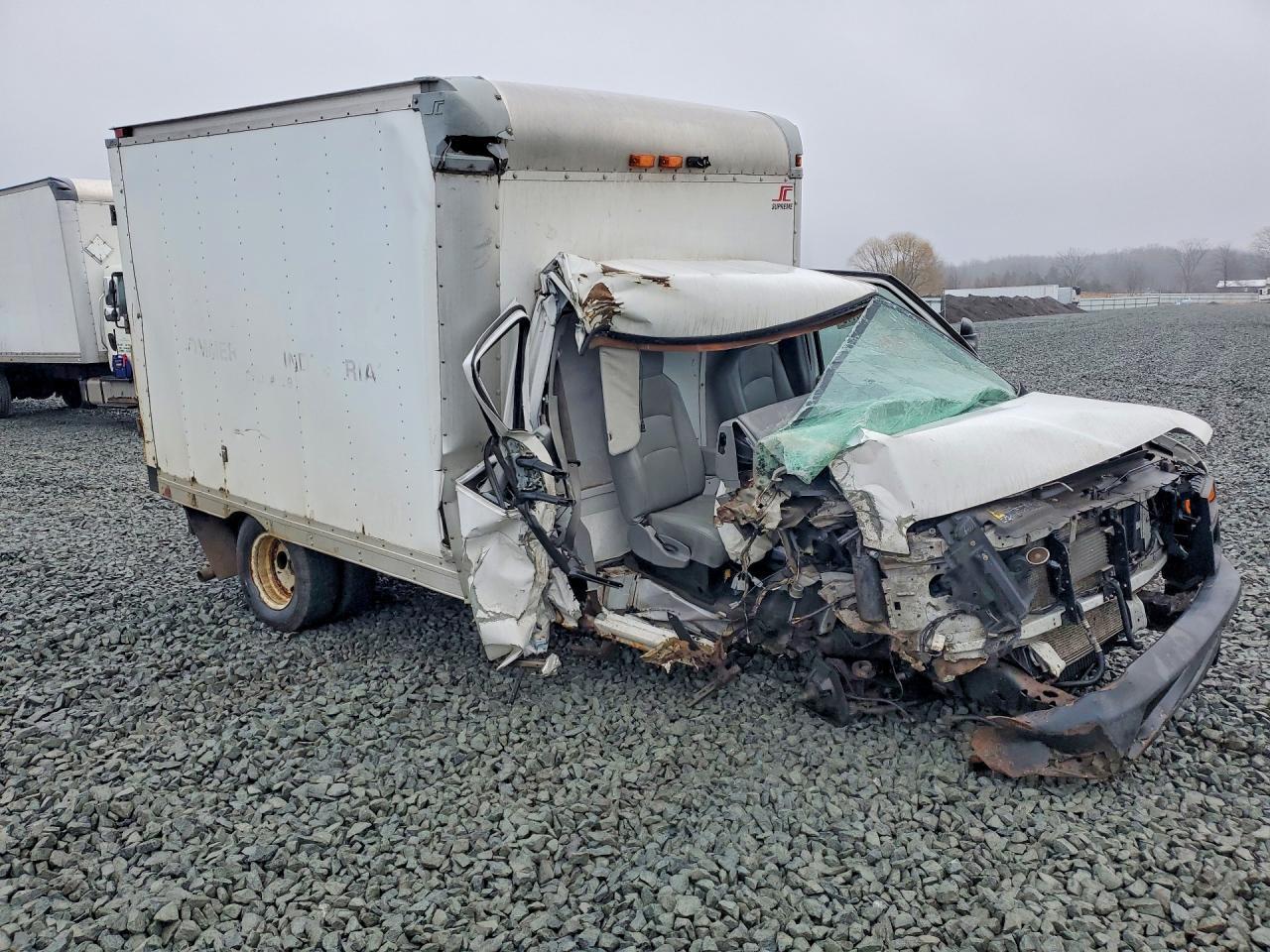 2012 Ford E350 BOX Truck