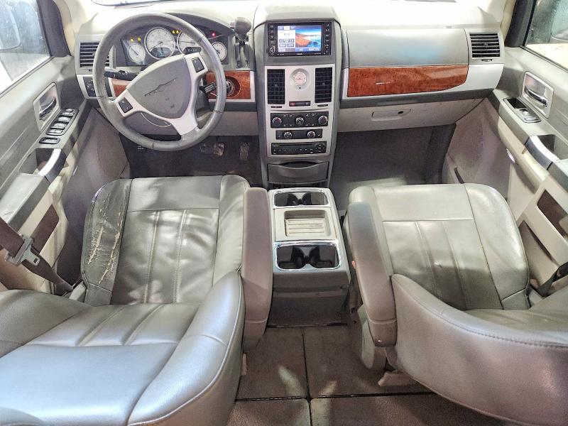 2008 Chrysler Town & Country Touring