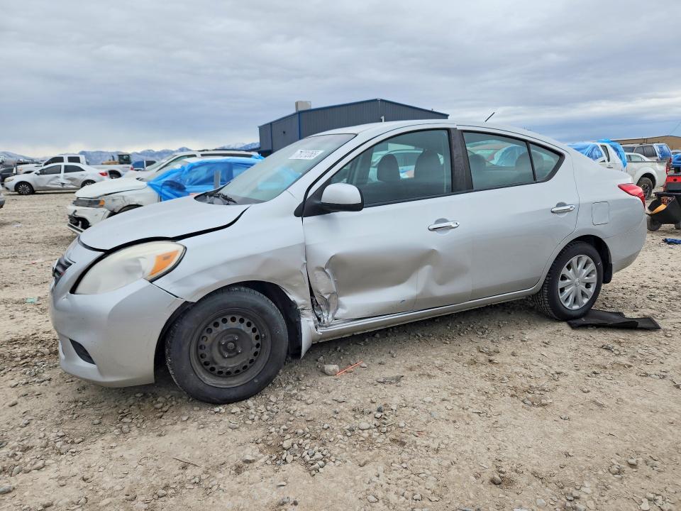 2012 Nissan Versa 1.6 s