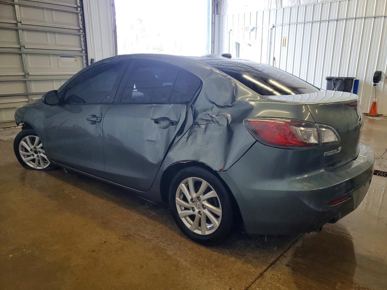 2012 Mazda 3 I