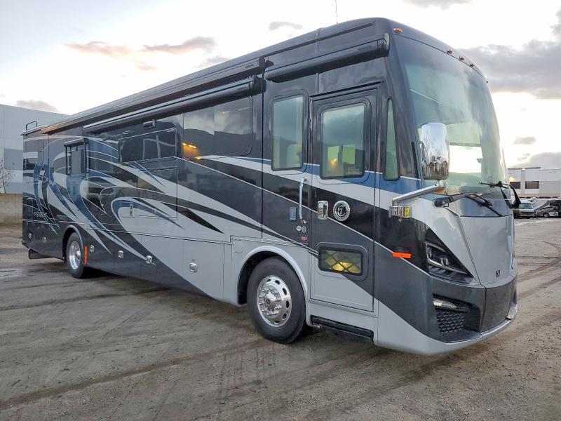 2020 Tiffin Phaeton RV