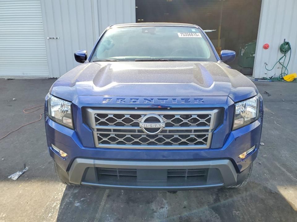 2022 Nissan Frontier s