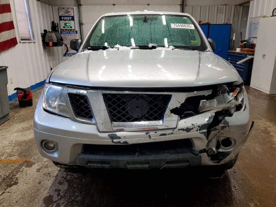 2015 Nissan Frontier s