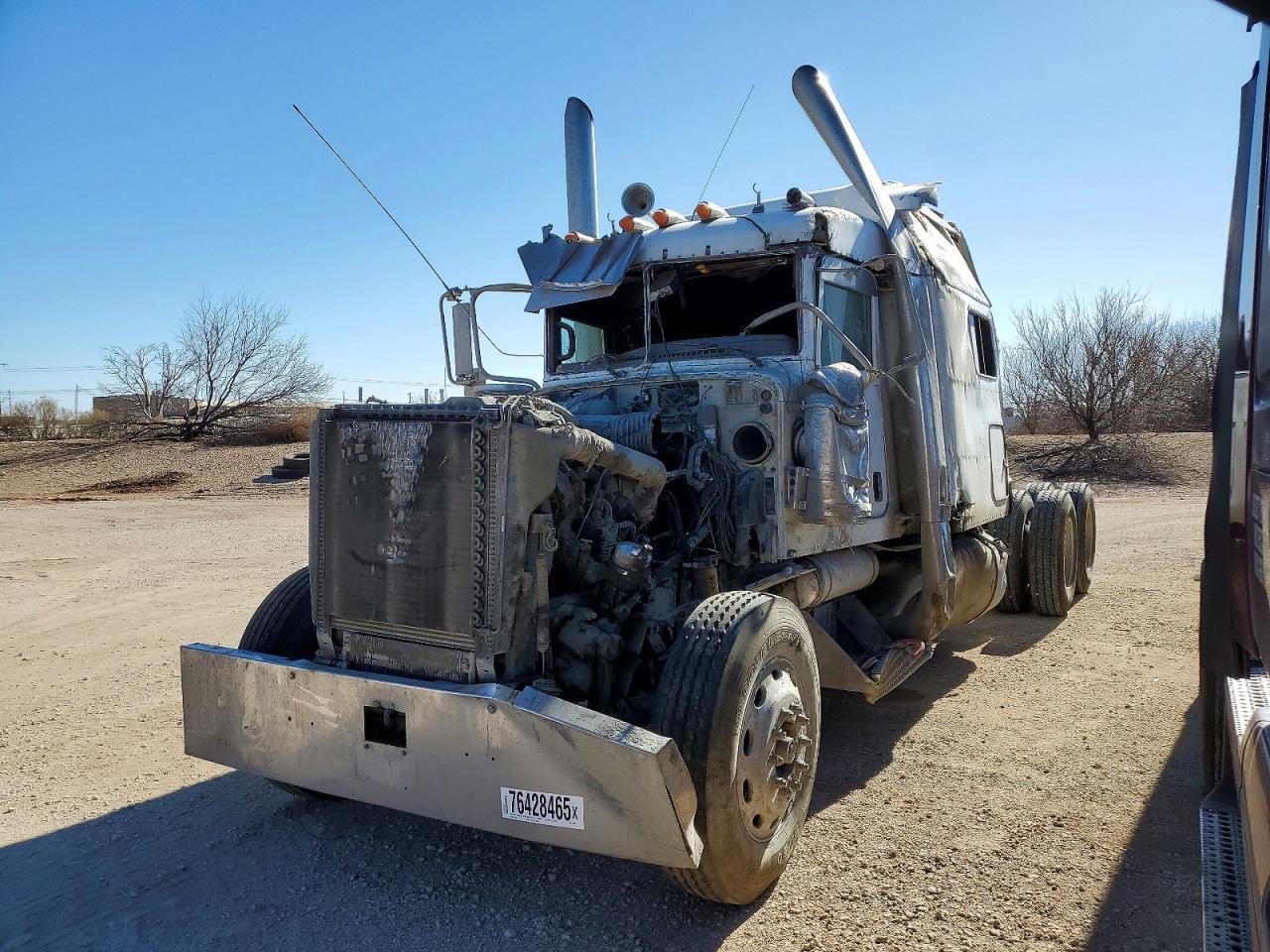 2007 Ptrb 2007 Peterbilt 379 Semi Truck