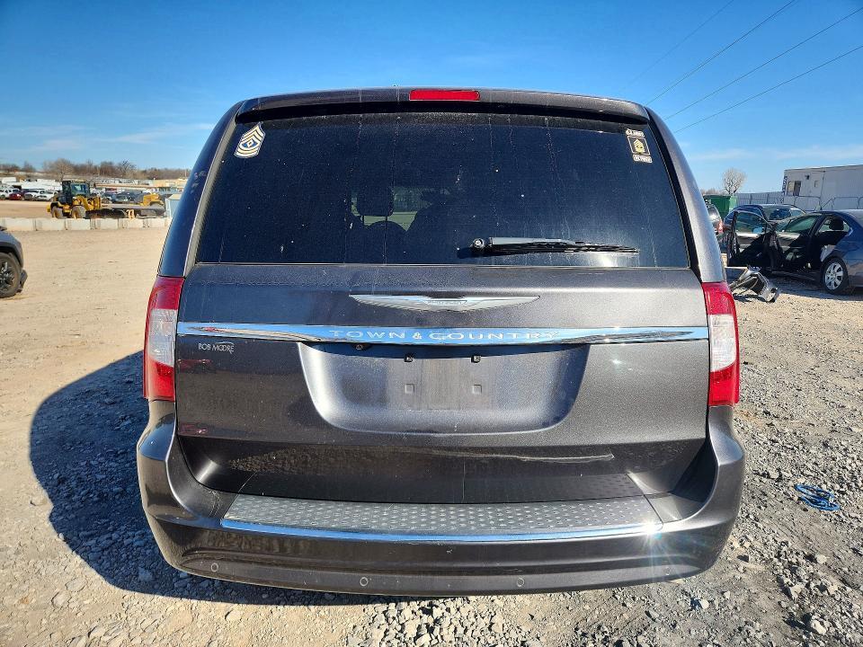 2015 Chrysler Town & Country Touring l