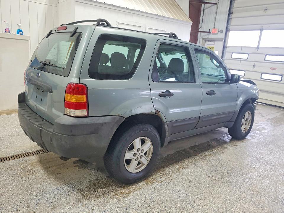 2005 Ford Escape xls