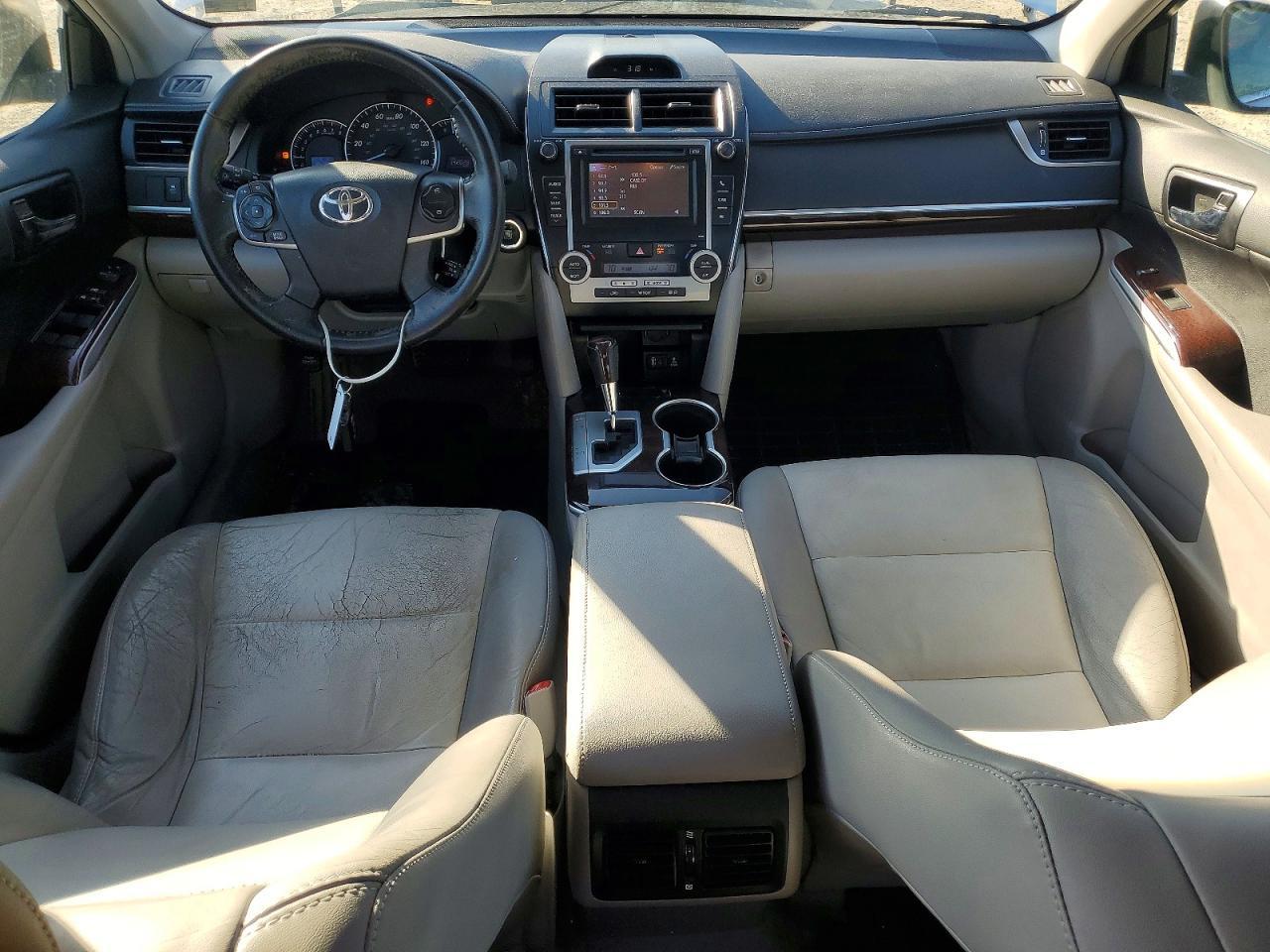 2013 Toyota Camry l