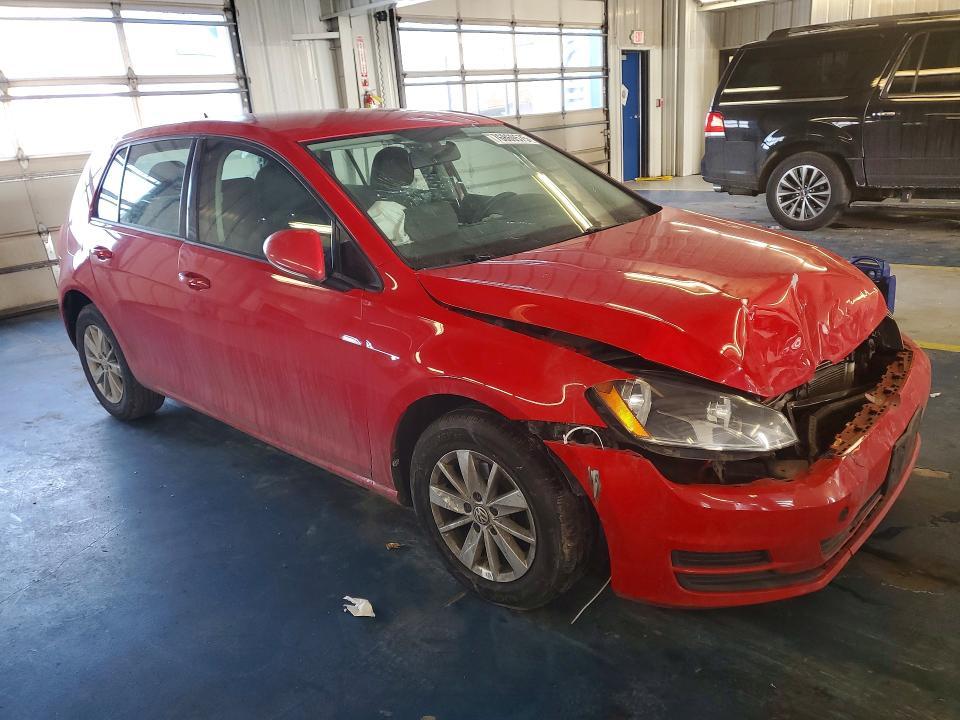 2016 Volkswagen Golf s